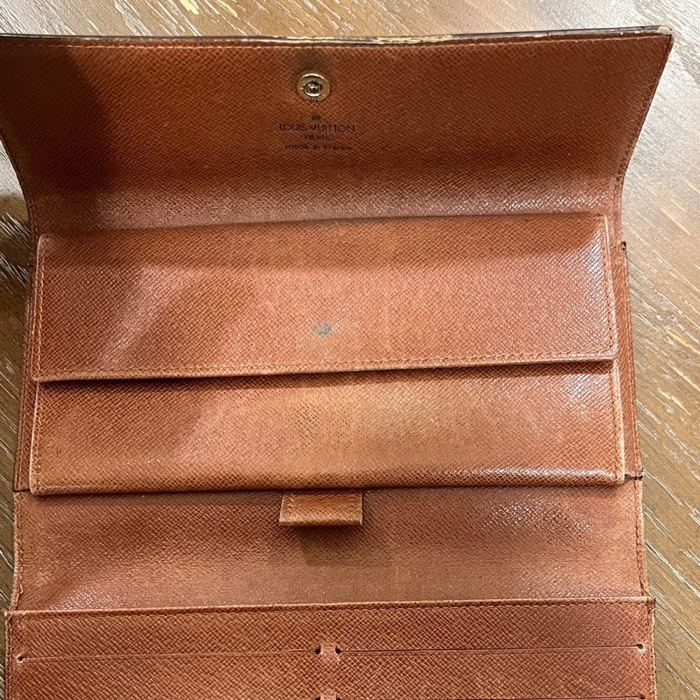 Sold Louis Vuitton Brown Monogram Wallet - Picture 6 of 12